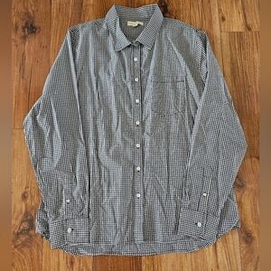 LAST CHANCE Tradlands button down gingham shirt